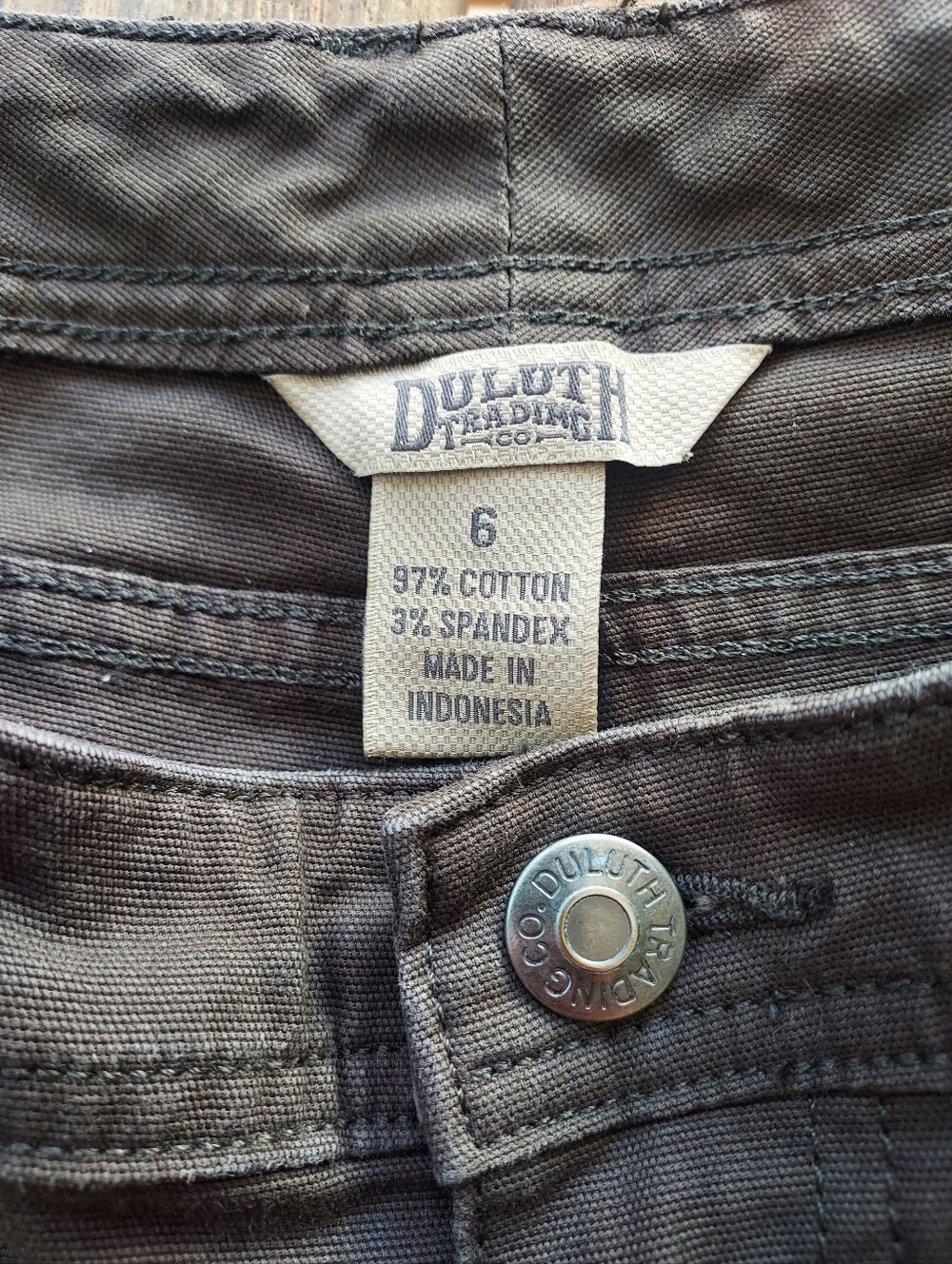 Duluth Trading Co Cargo Shorts - Picture 3 of 9